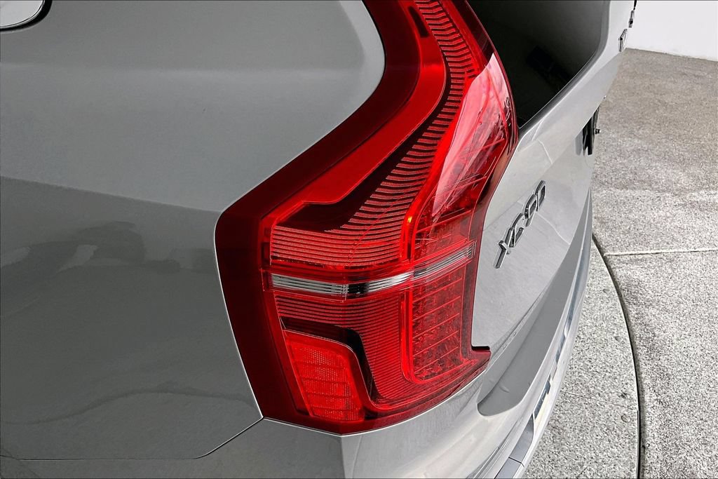 Certified 2024 Volvo XC90 B6 Plus AWD/4WD image 39