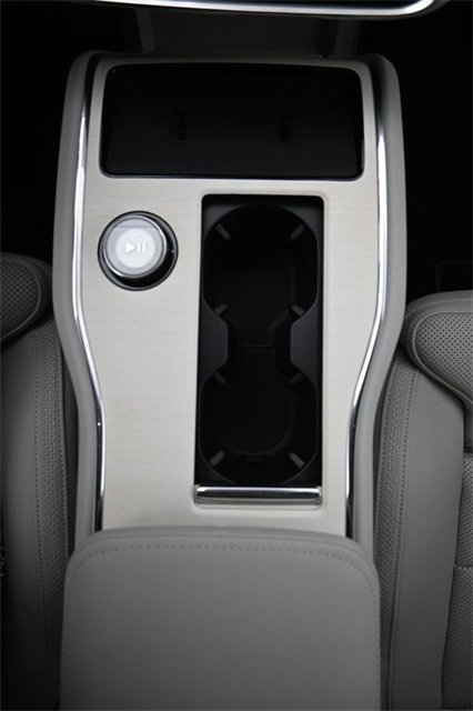 New 2025 Volvo EX90 Plus w/ Protection Package Premier image 10