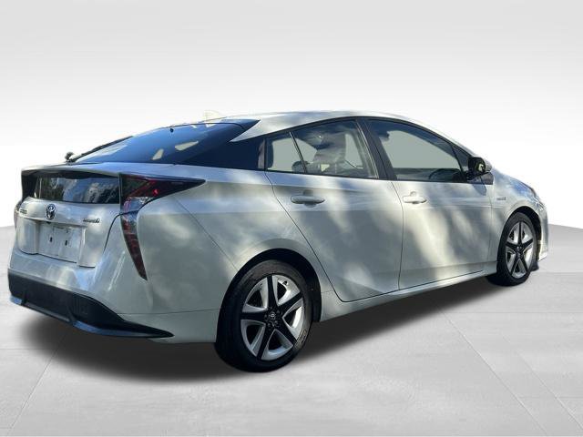 Used 2016 Toyota Prius Three Touring FWD image 5