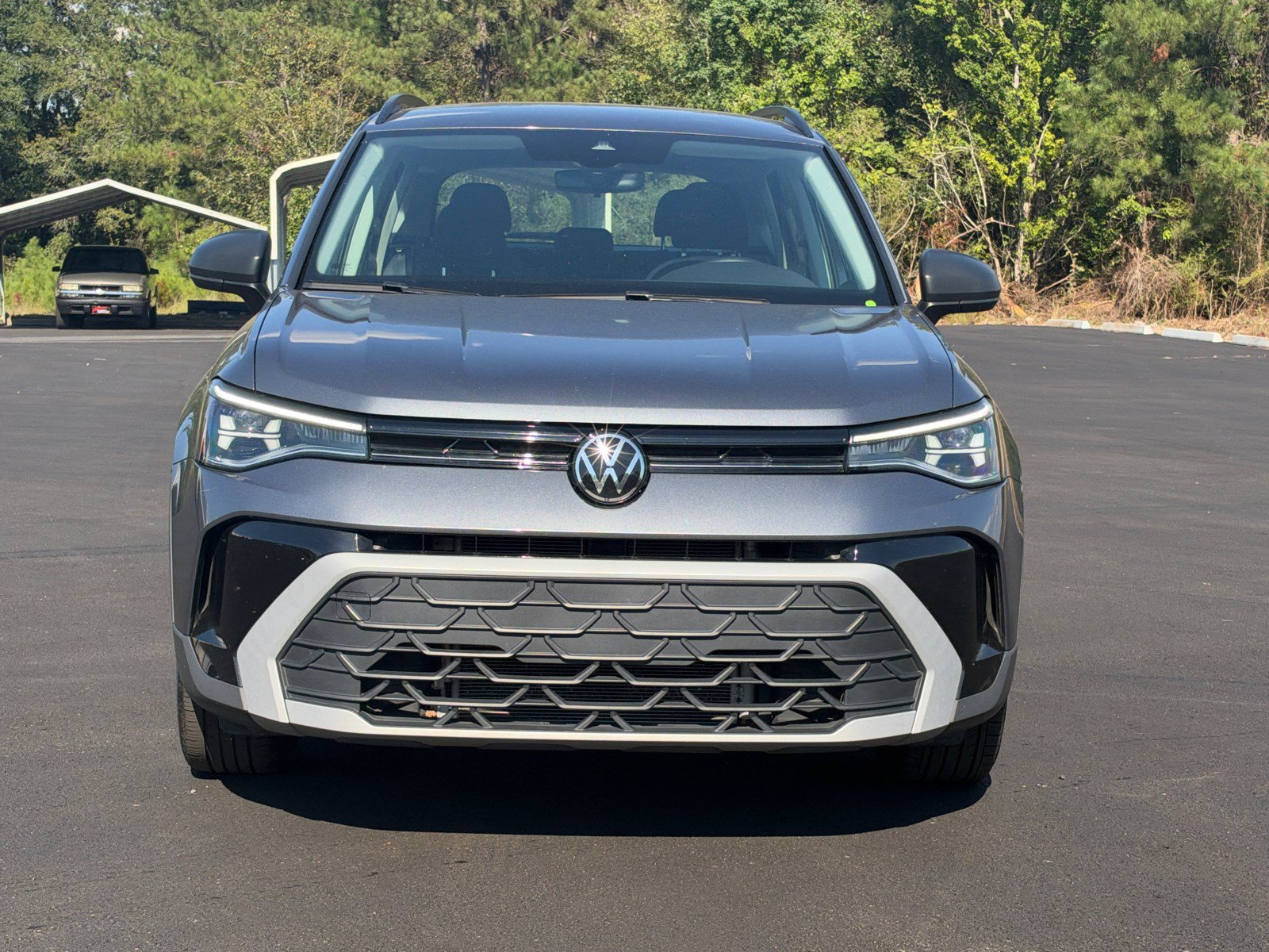 Used 2025 Volkswagen Taos S FWD image 2