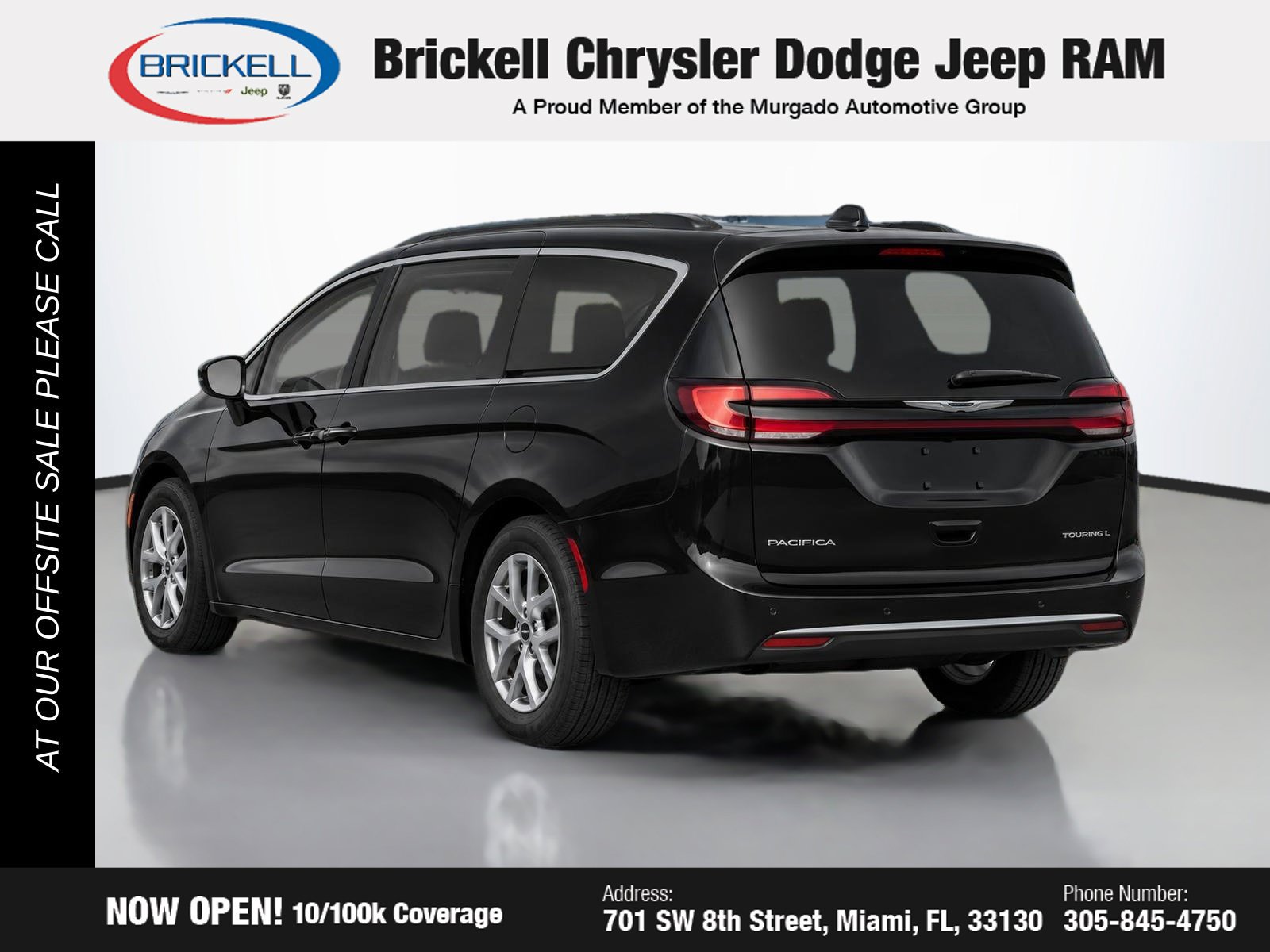 Used 2024 Chrysler Pacifica Touring-L FWD image 3