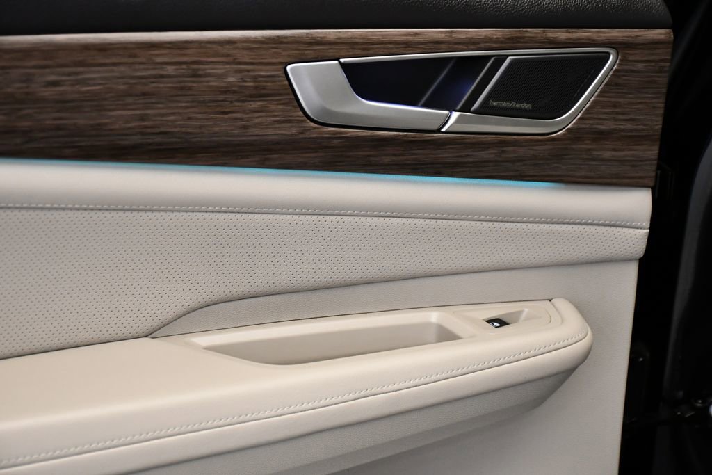 Used 2024 Volkswagen Atlas SEL Premium R-Line image 41