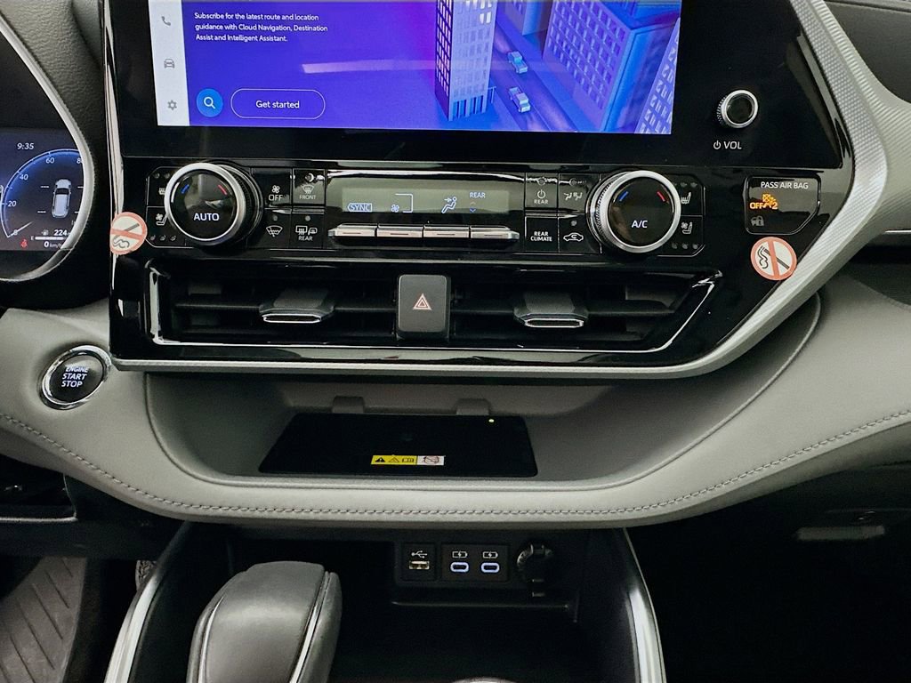 Used 2023 Toyota Highlander Platinum image 15