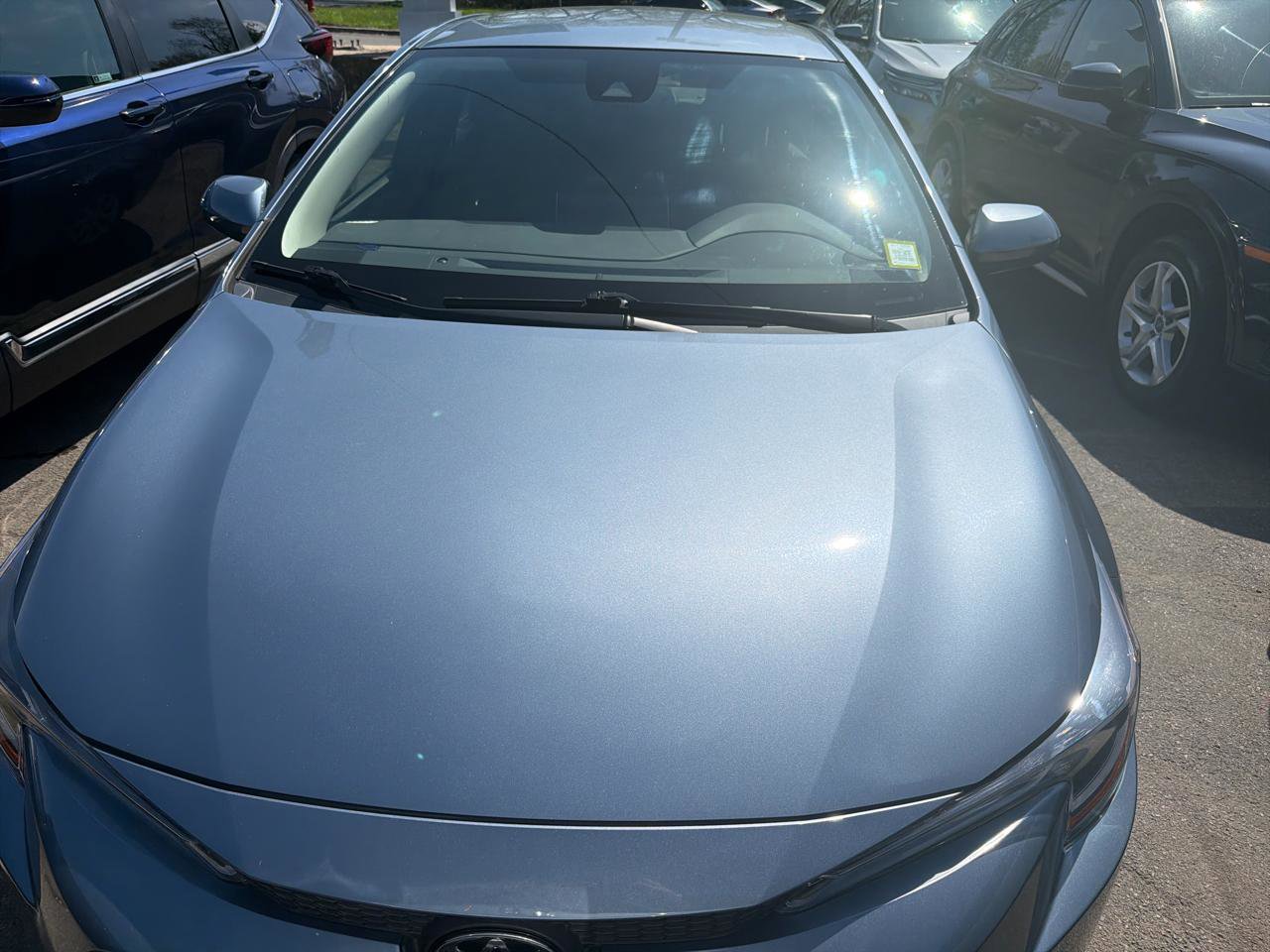 Used 2021 Toyota Corolla LE w/ Carpet Mat Package (TMS) FWD image 2