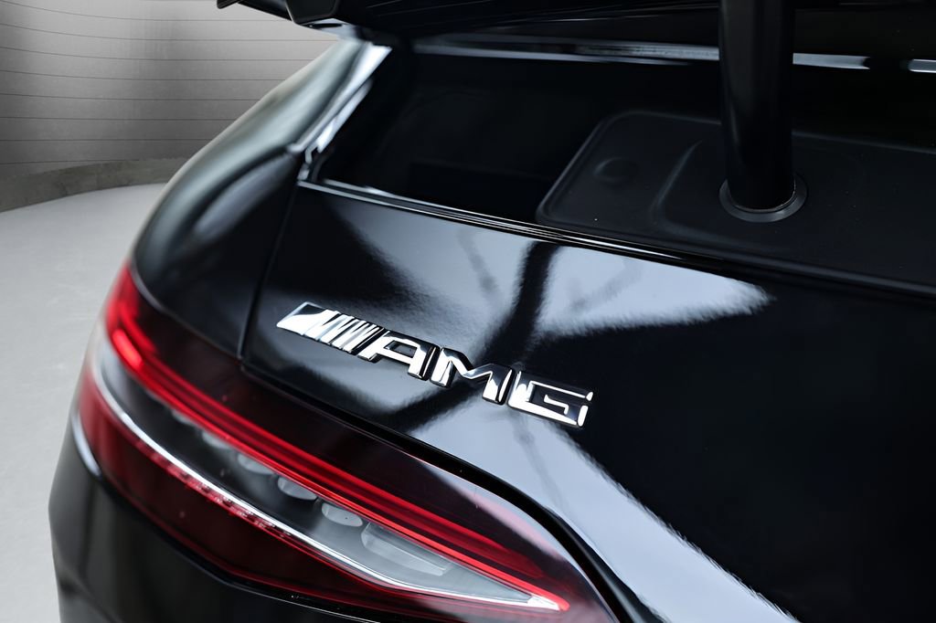 Used 2022 Mercedes-Benz AMG GT 43 image 25