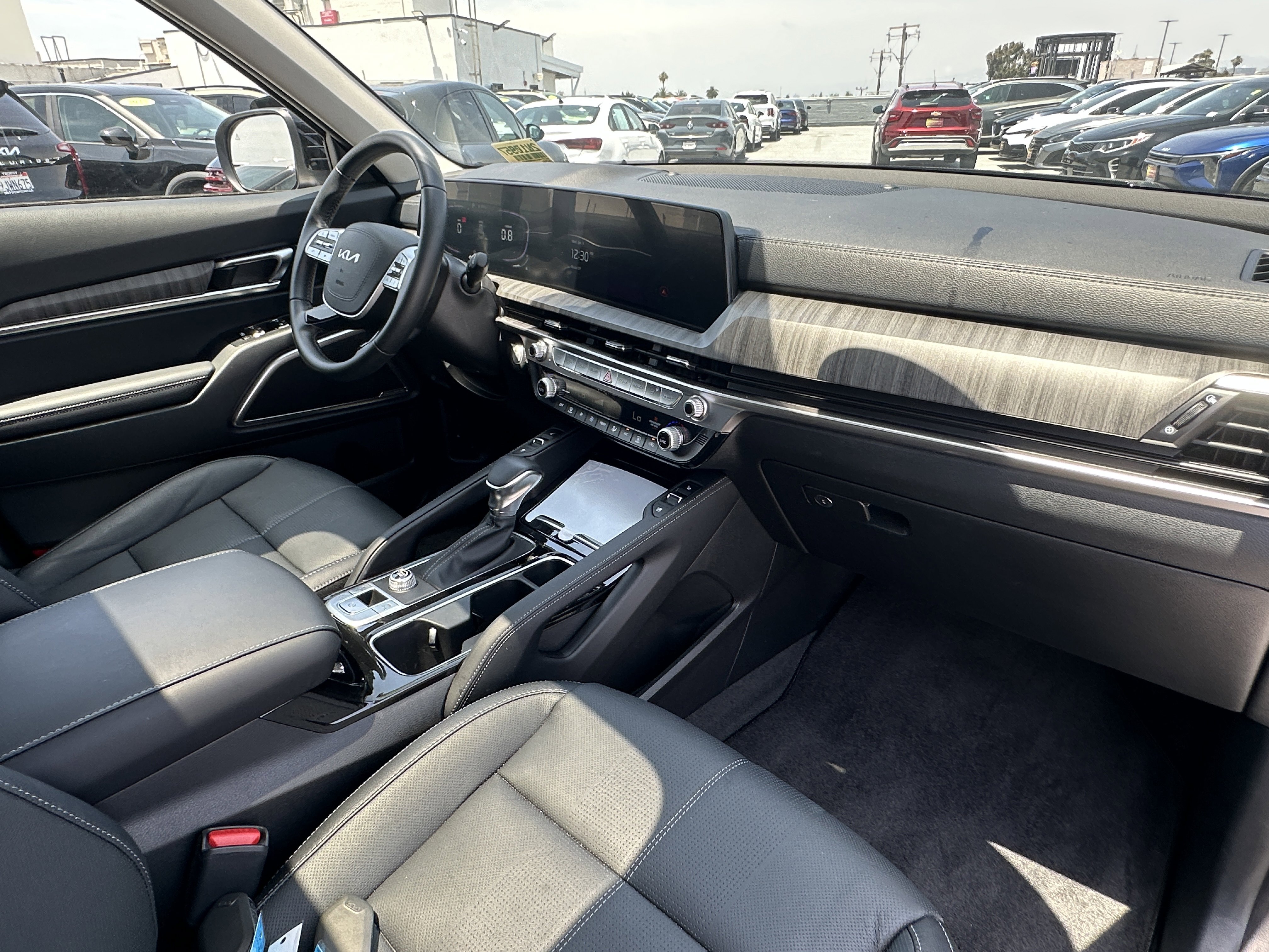 Certified 2025 Kia Telluride EX FWD image 16