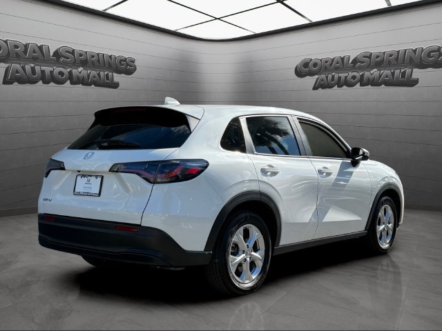 Certified 2025 Honda HR-V LX image 7