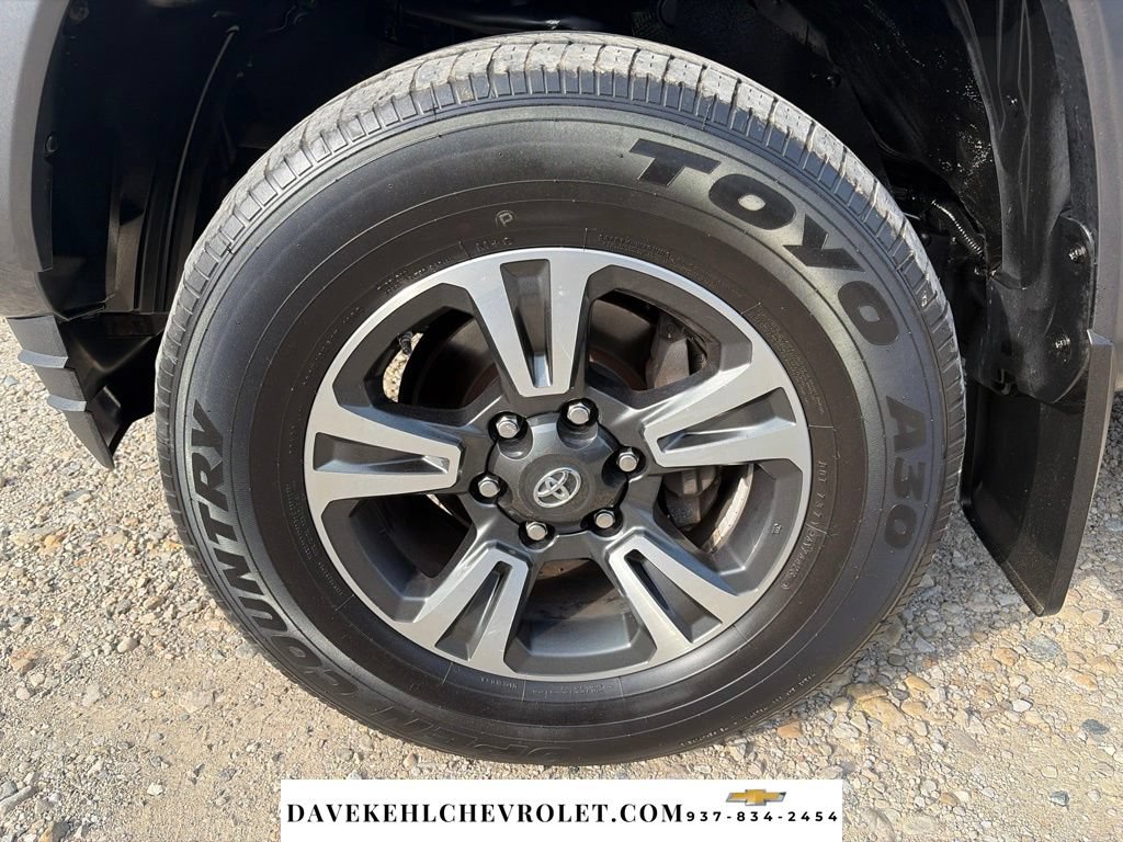 Used 2016 Toyota Tacoma TRD Sport AWD/4WD image 42