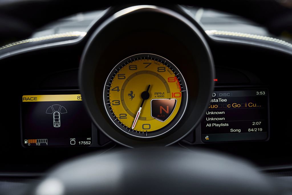 Used 2015 Ferrari 458 Spider RWD image 61