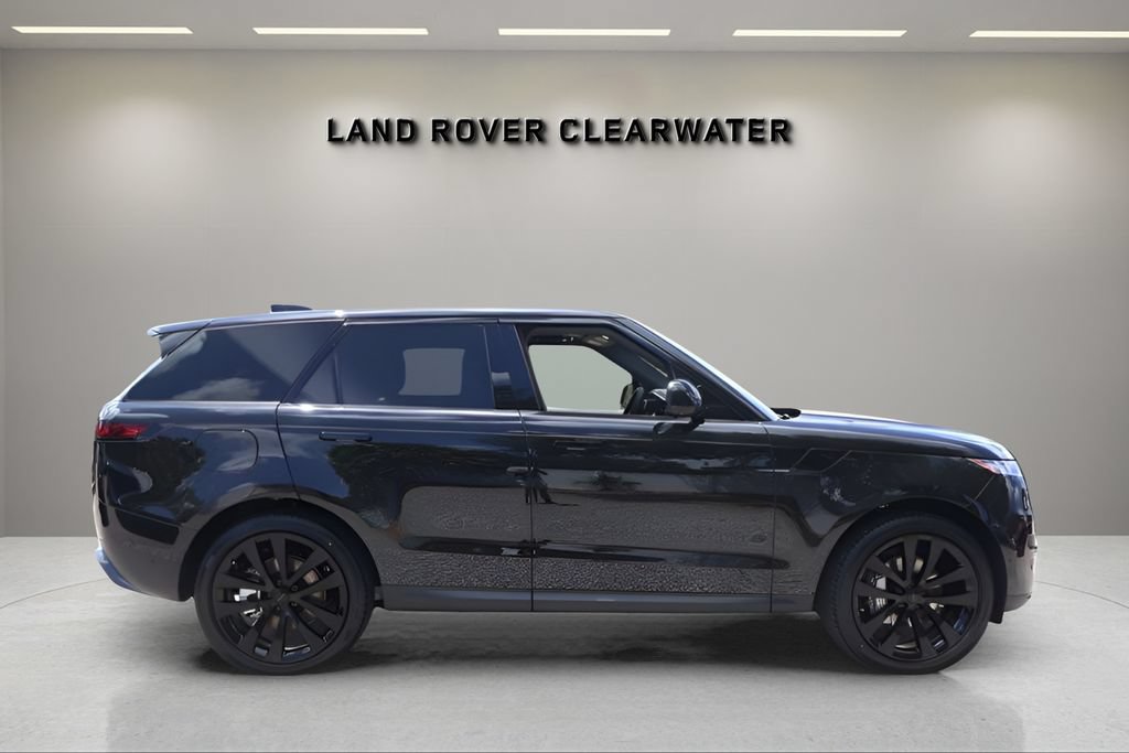 New 2026 Land Rover Range Rover Sport SE AWD/4WD image 6