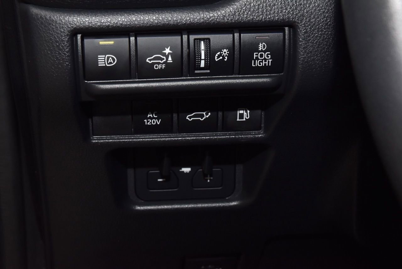 Used 2024 Toyota Land Cruiser image 31