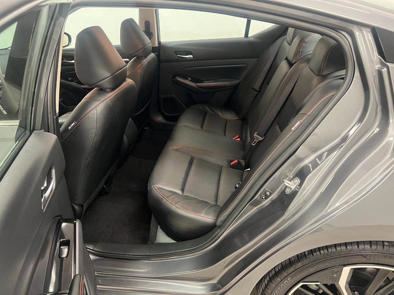 Used 2025 Nissan Altima 2.5 SR FWD image 28