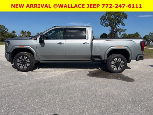 Used 2026 GMC Sierra 3500 Denali w/ Denali Reserve Package AWD/4WD image 8