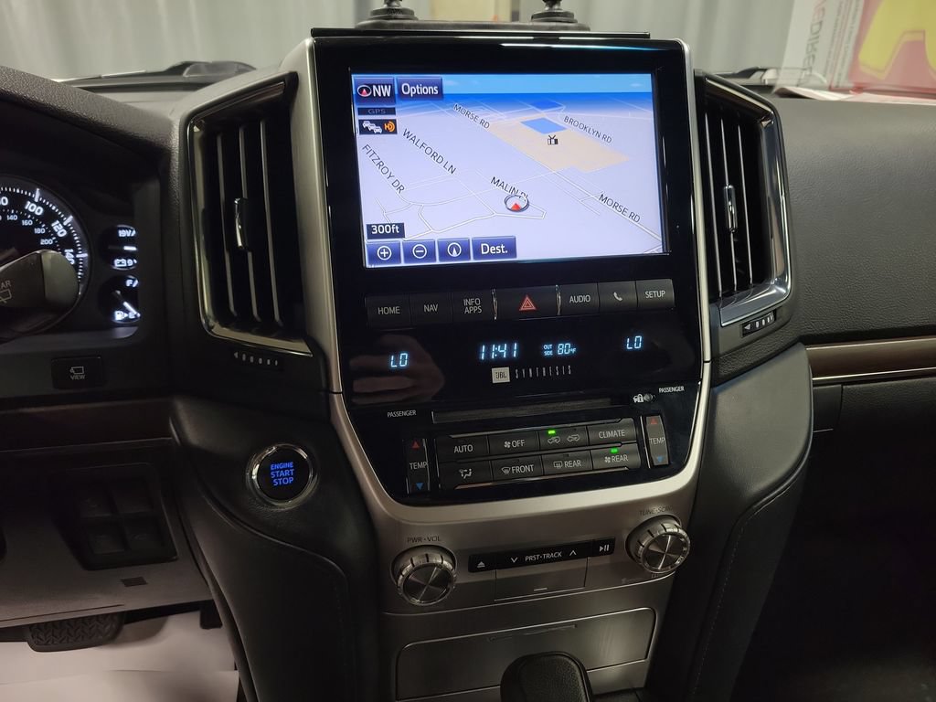 Used 2018 Toyota Land Cruiser AWD/4WD image 14