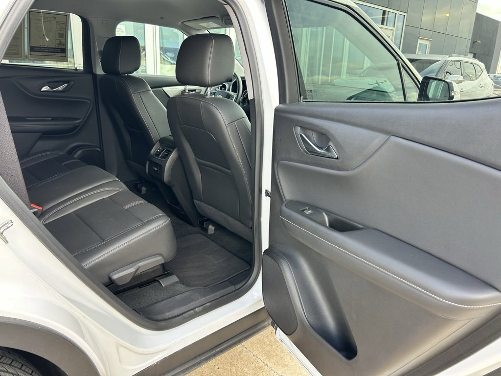 Used 2024 Chevrolet Blazer LT image 21