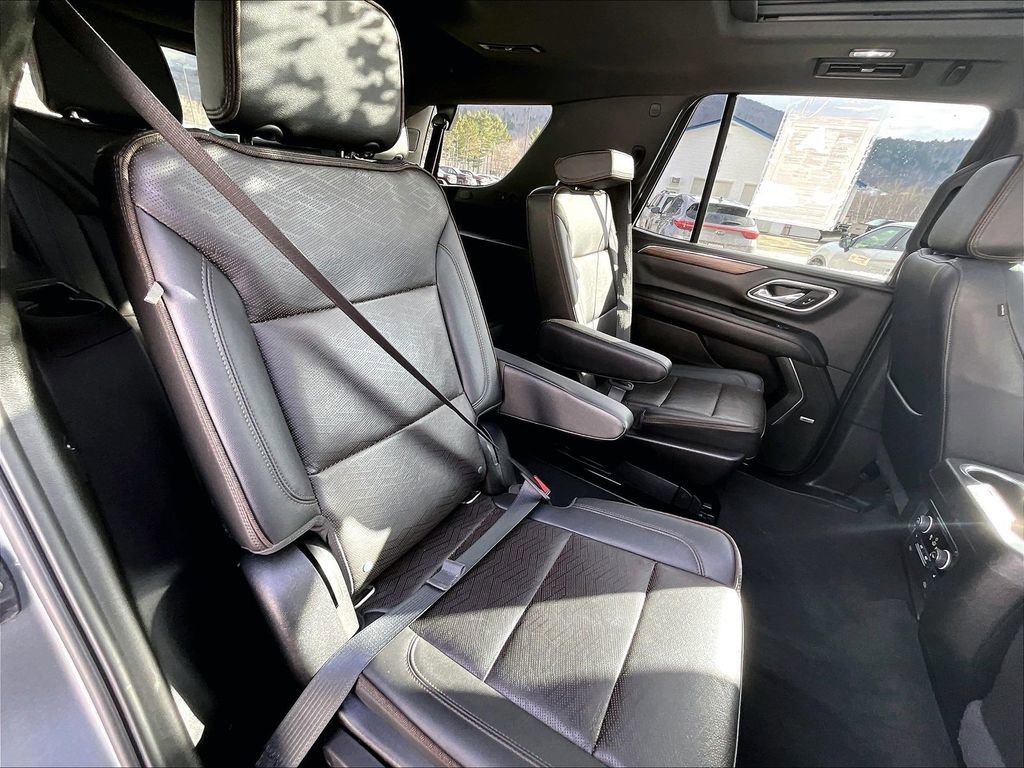 Used 2021 Chevrolet Tahoe High Country w/ Premium Package image 15