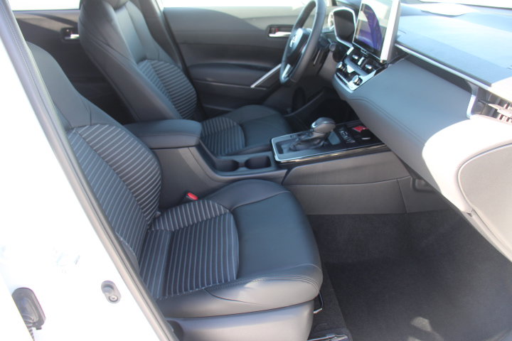 Certified 2026 Toyota Corolla Cross AWD Hybrid w/ Convenience Package image 21