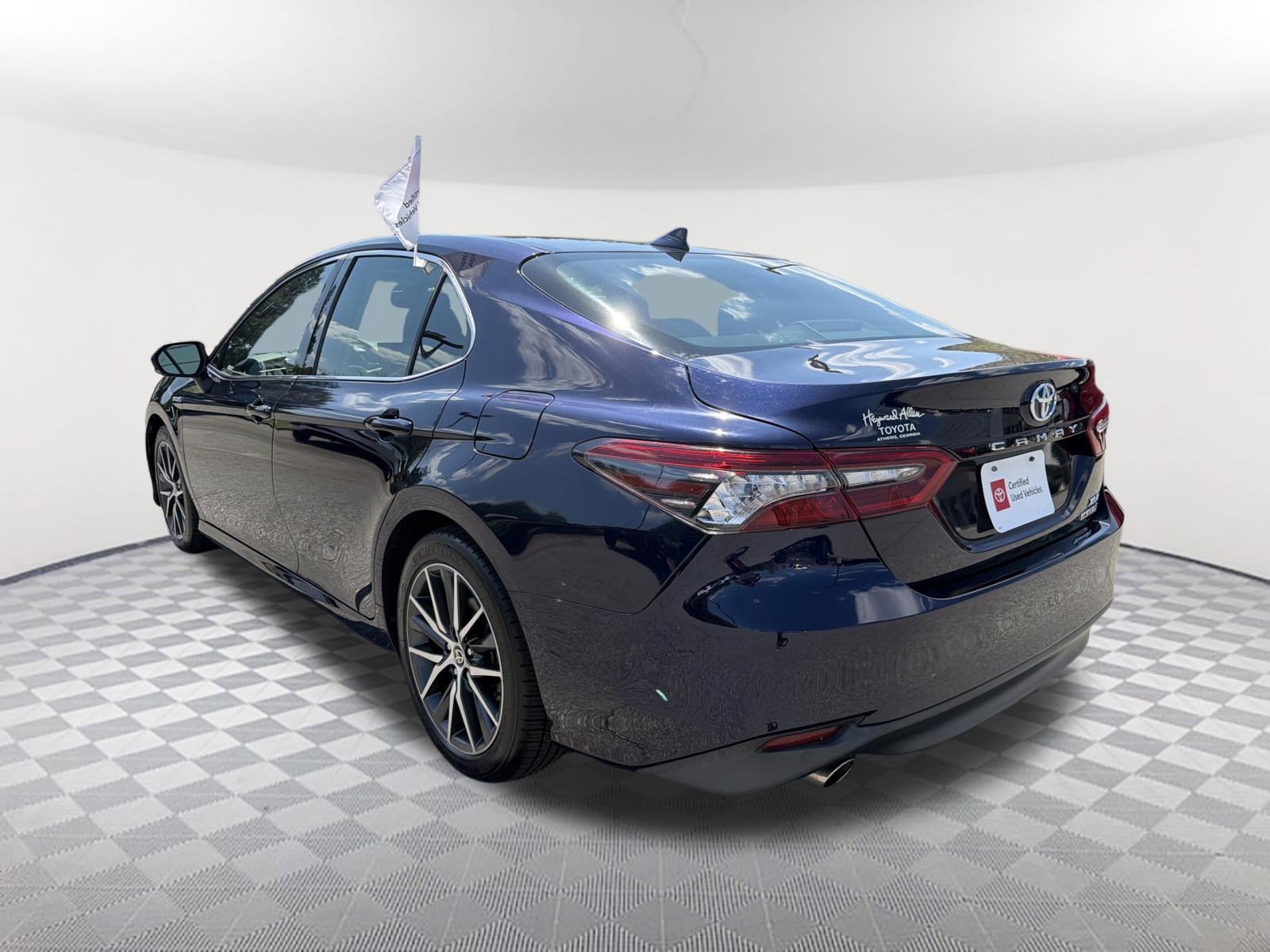 Certified 2021 Toyota Camry XLE image 16