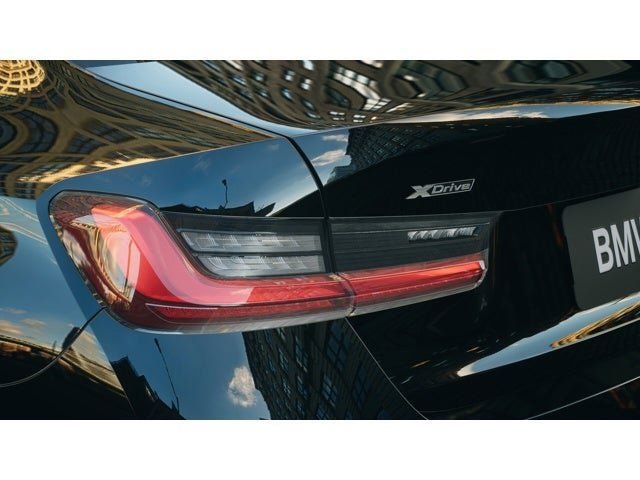 New 2025 BMW 330i xDrive Sedan w/ Convenience Package image 8