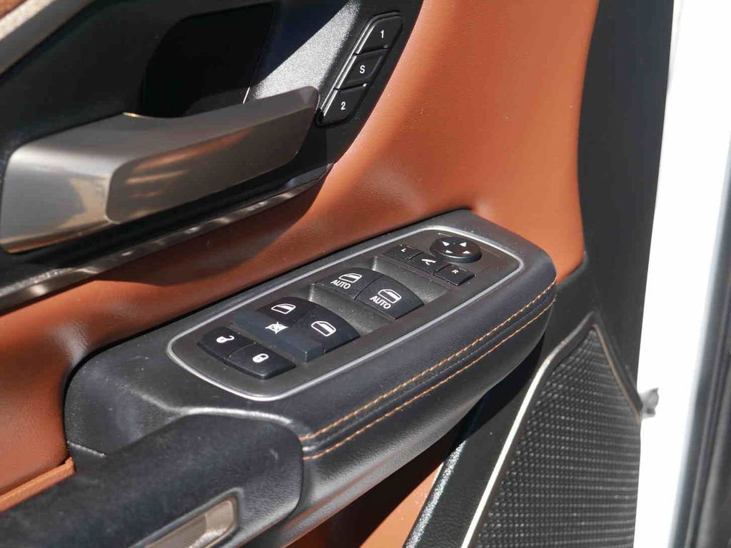 Used 2022 RAM 1500 Limited w/ Body-Colour Bumper Group image 38