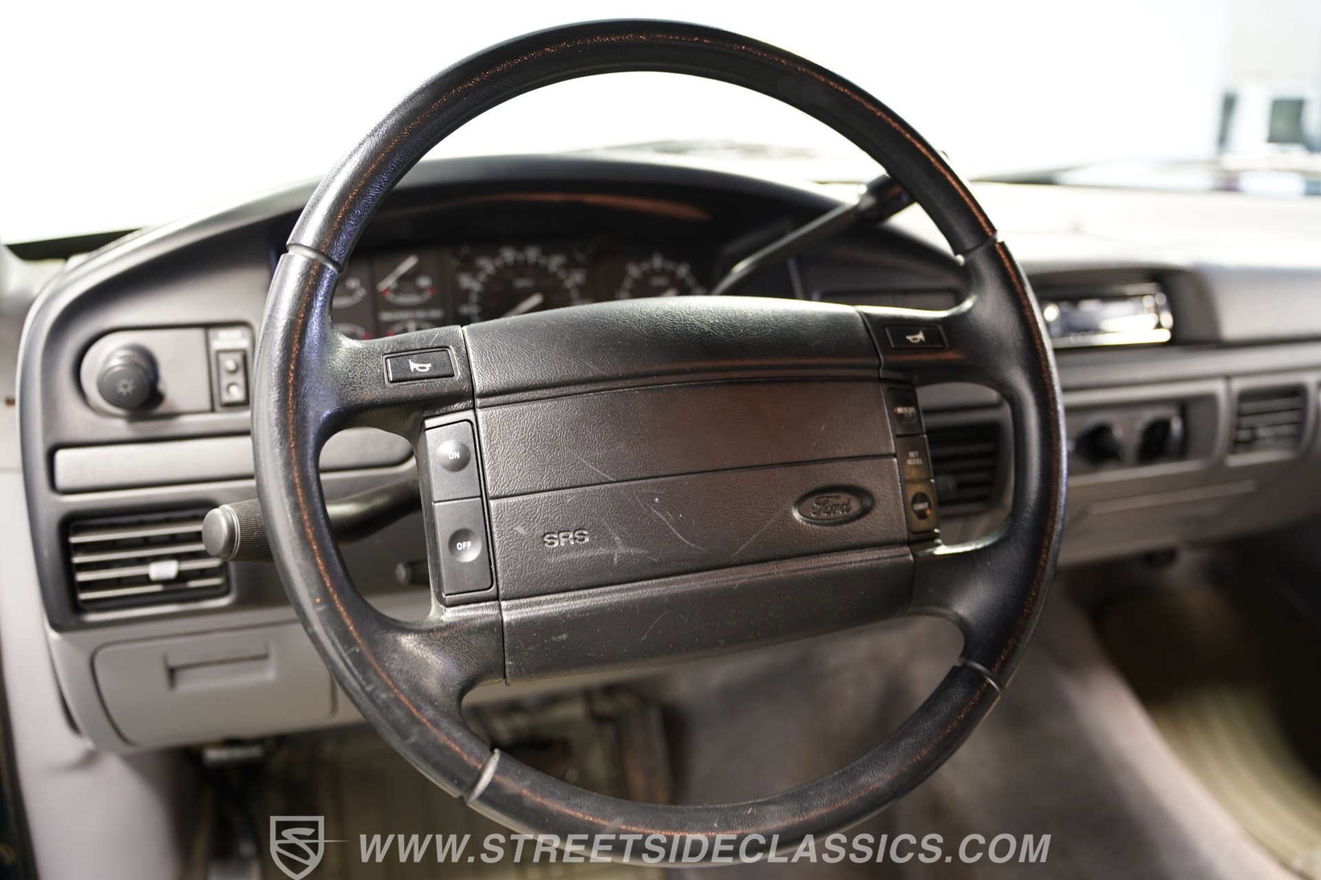 Used 1996 Ford Bronco XLT image 39
