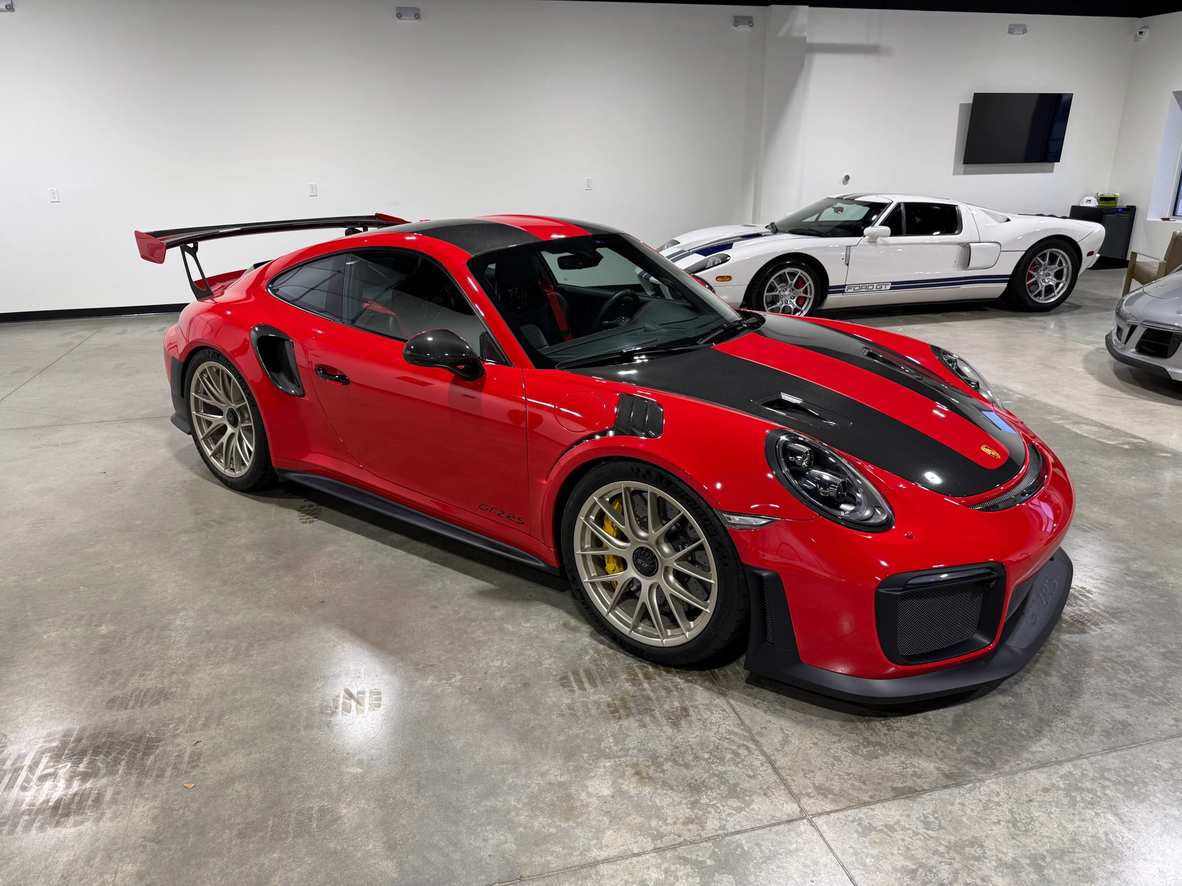 Used 2018 Porsche 911 GT2 RS RWD image 15