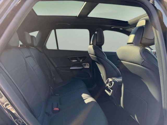 Certified 2025 Mercedes-Benz GLC 300 4MATIC image 26