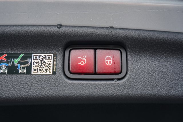 New 2025 Mercedes-Benz C 300 4MATIC Sedan image 12