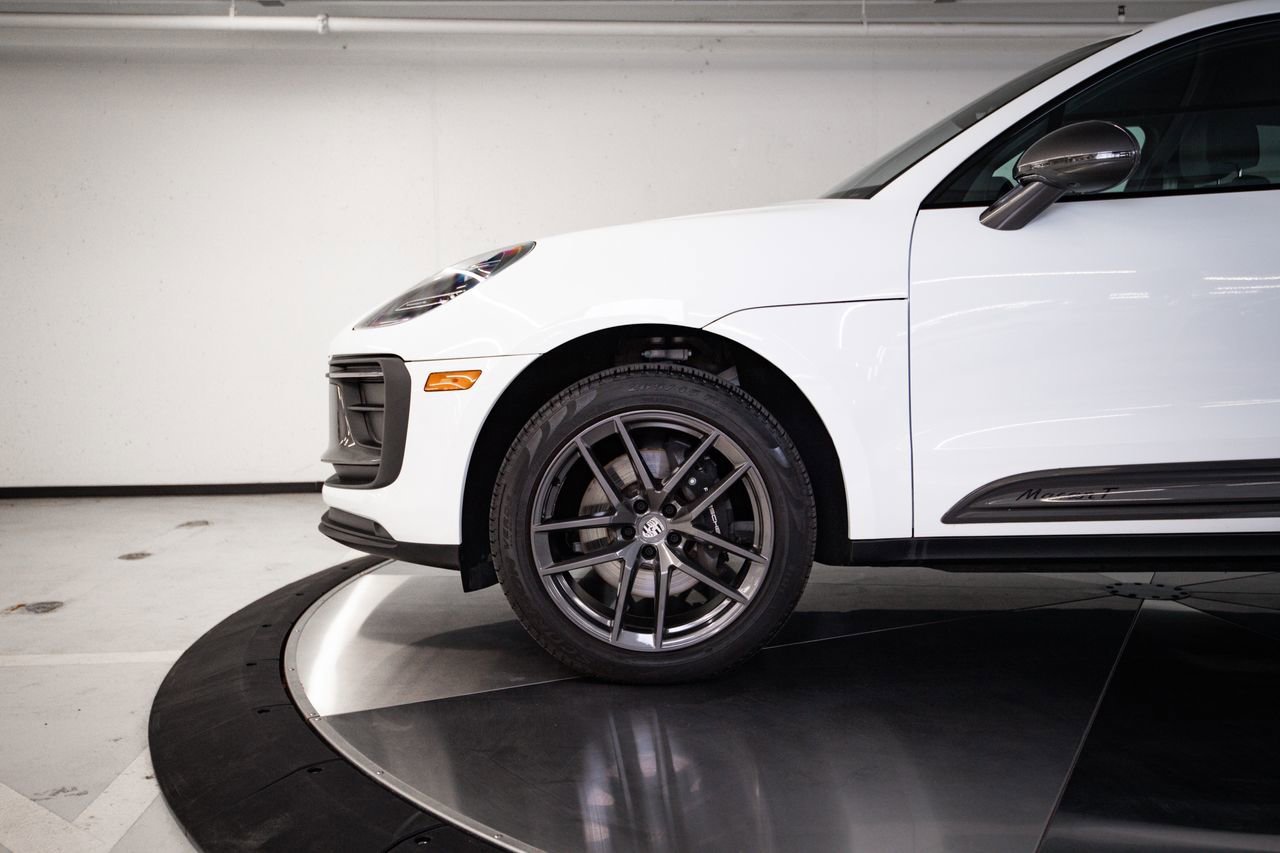 Used 2023 Porsche Macan Turbo image 11