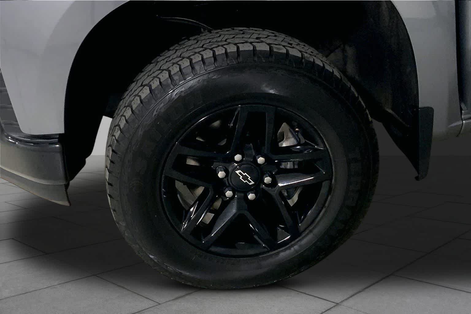 Used 2021 Chevrolet Silverado 1500 LT Trail Boss w/ LT Trail Boss Premium Package AWD/4WD image 10