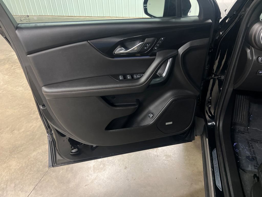 Certified 2022 Chevrolet Blazer Premier w/ Enhanced Convenience Package AWD/4WD image 14