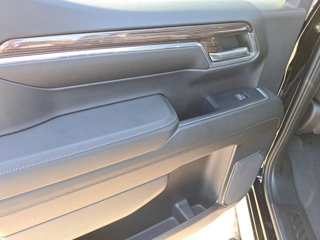 Used 2024 Chevrolet Silverado 1500 LT Trail Boss w/ Convenience Package II image 12