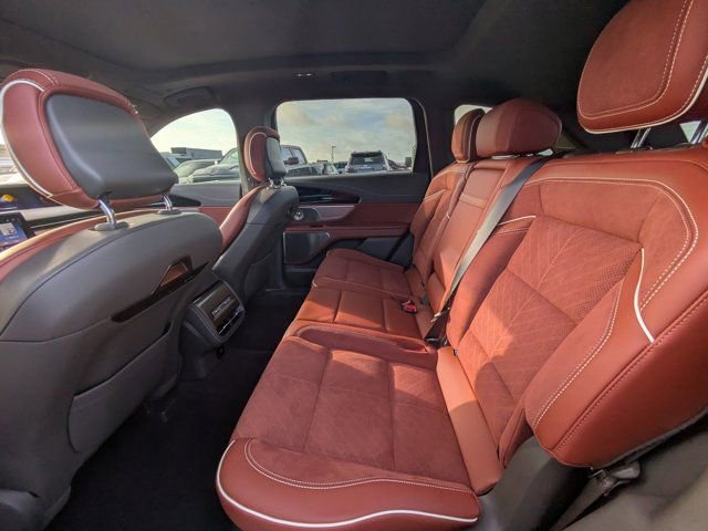 Used 2024 Lincoln Nautilus Black Label image 12