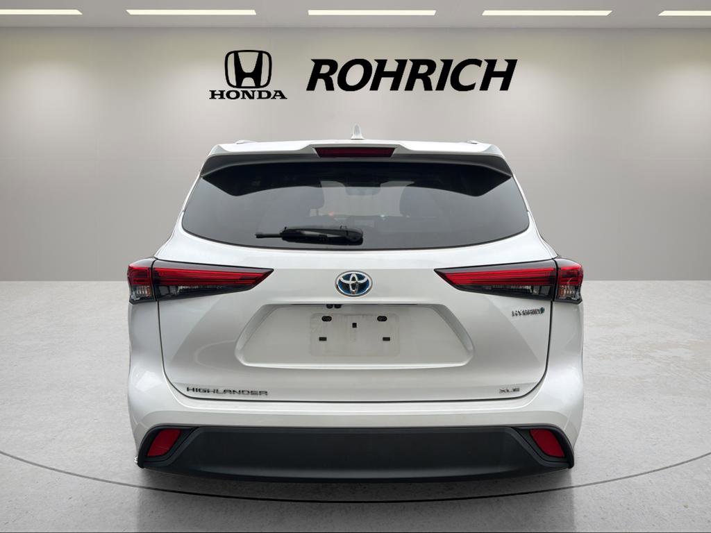 Used 2022 Toyota Highlander Bronze Edition image 7