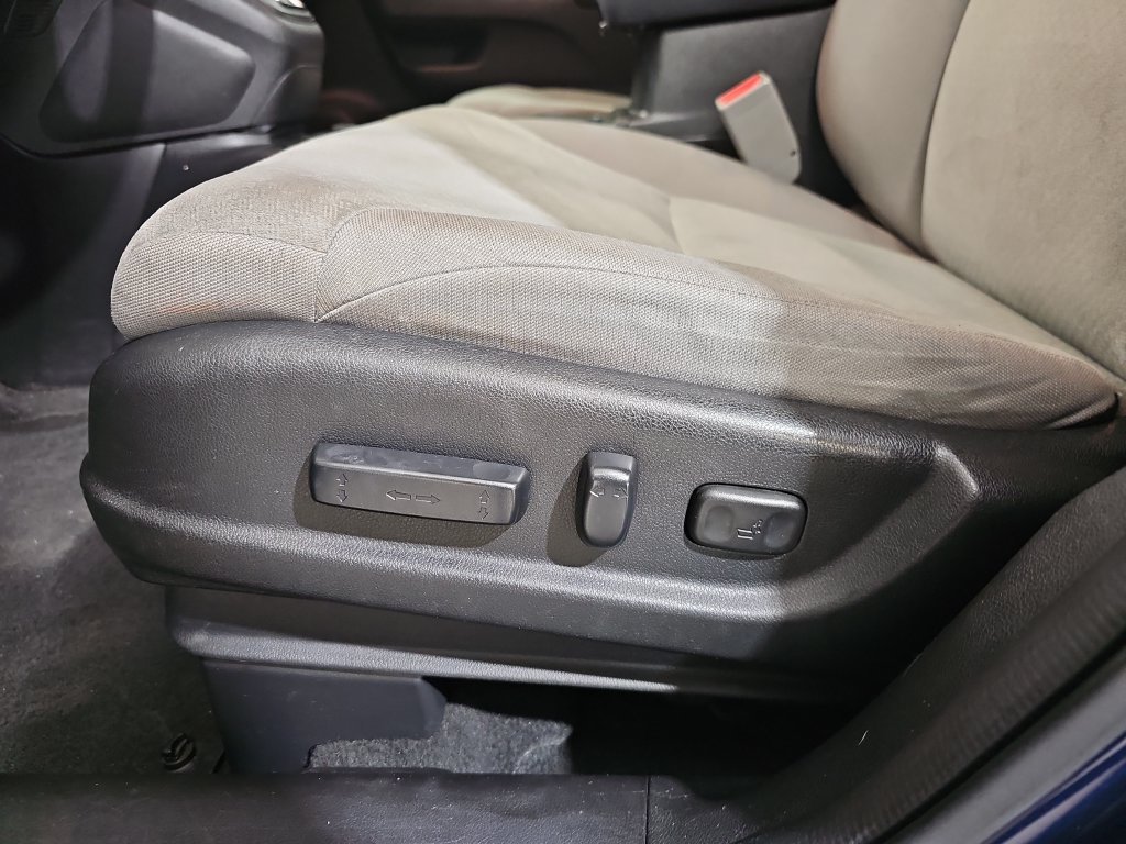 Used 2015 Honda CR-V EX image 30