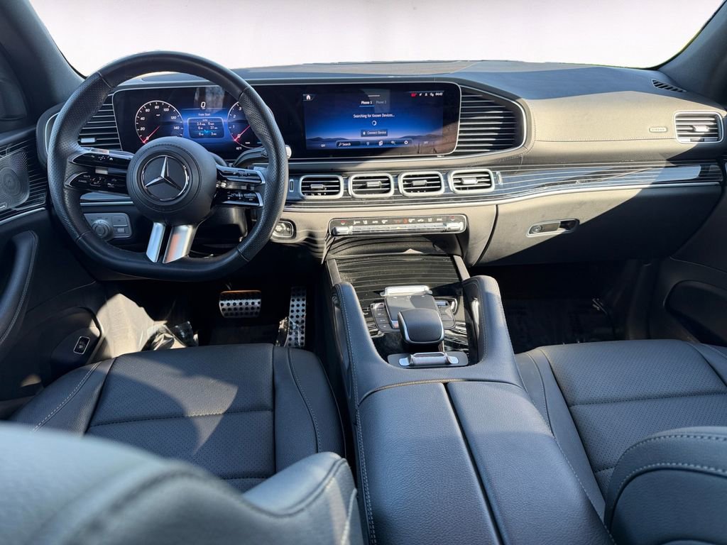 Used 2024 Mercedes-Benz GLS 450 4MATIC image 10
