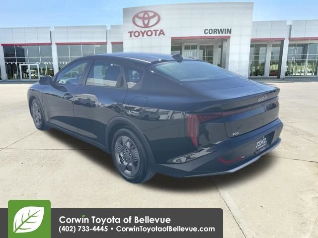 Used 2025 Kia K4 LX image 3