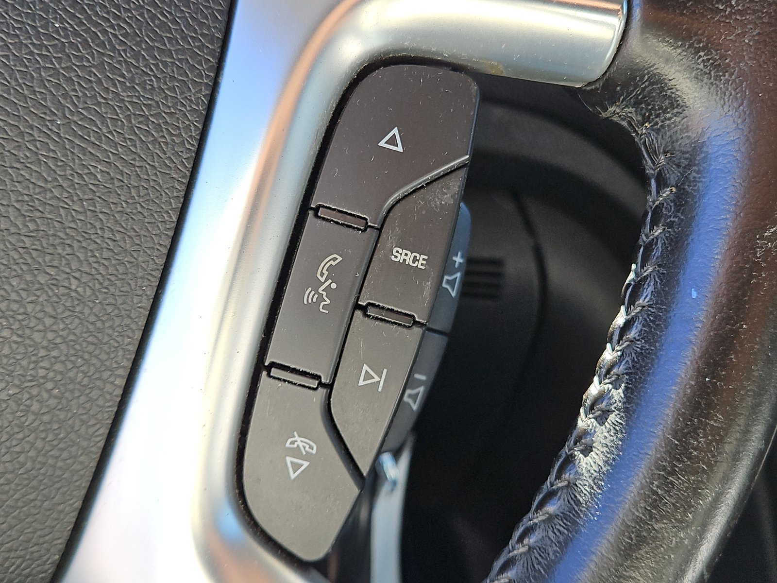 Used 2015 Chevrolet Traverse LT w/ Style and Technology Package AWD/4WD image 24