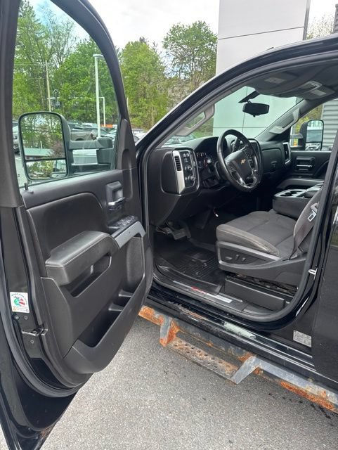 Used 2015 Chevrolet Silverado 2500 LT w/ LT Convenience Package AWD/4WD image 14