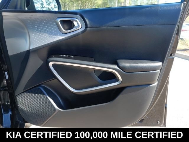 Certified 2025 Kia Soul LX FWD image 23