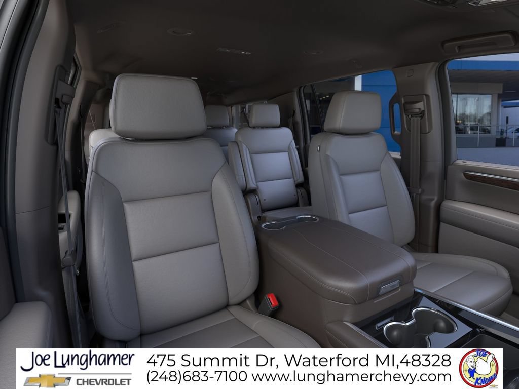 New 2026 Chevrolet Suburban LT w/ Comfort Package AWD/4WD image 17