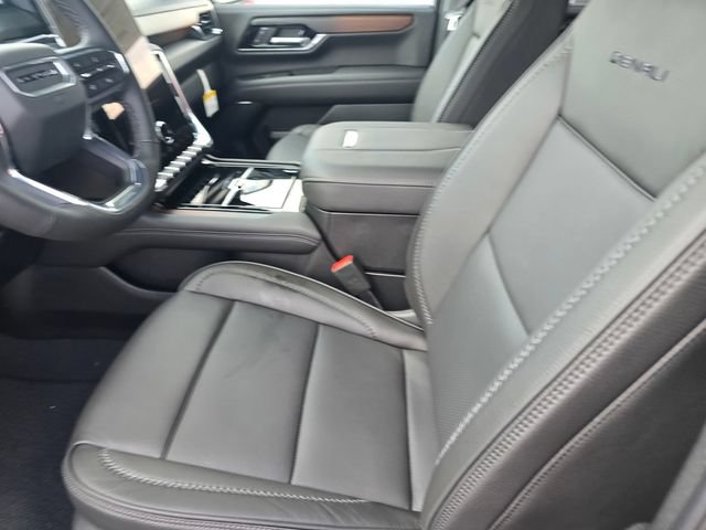 New 2026 GMC Yukon XL Denali RWD image 16