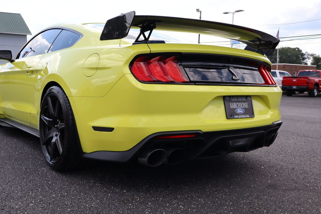 Used 2021 Ford Mustang Shelby GT500 w/ Carbon Fiber Track Pack RWD image 19