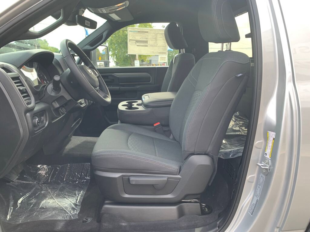 New 2026 RAM 3500 Tradesman image 16