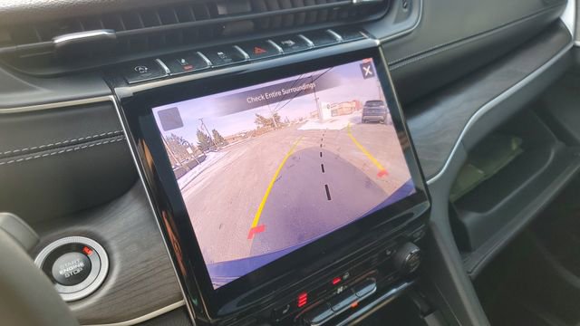 Certified 2025 Jeep Grand Cherokee Limited image 19