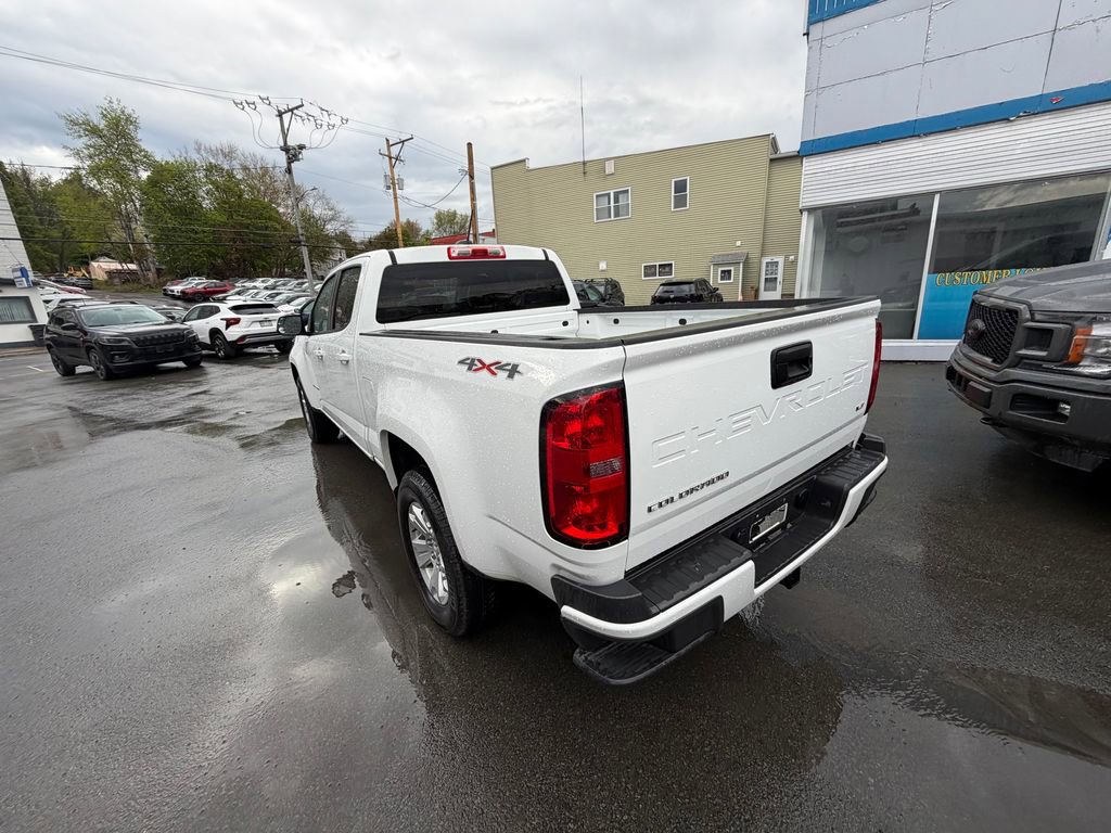 Used 2022 Chevrolet Colorado LT AWD/4WD image 3