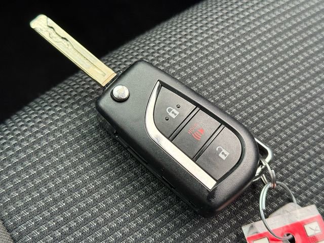 Certified 2025 Toyota RAV4 LE image 21