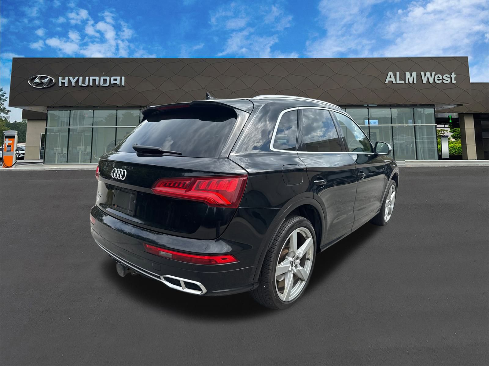 Used 2020 Audi SQ5 Prestige image 5