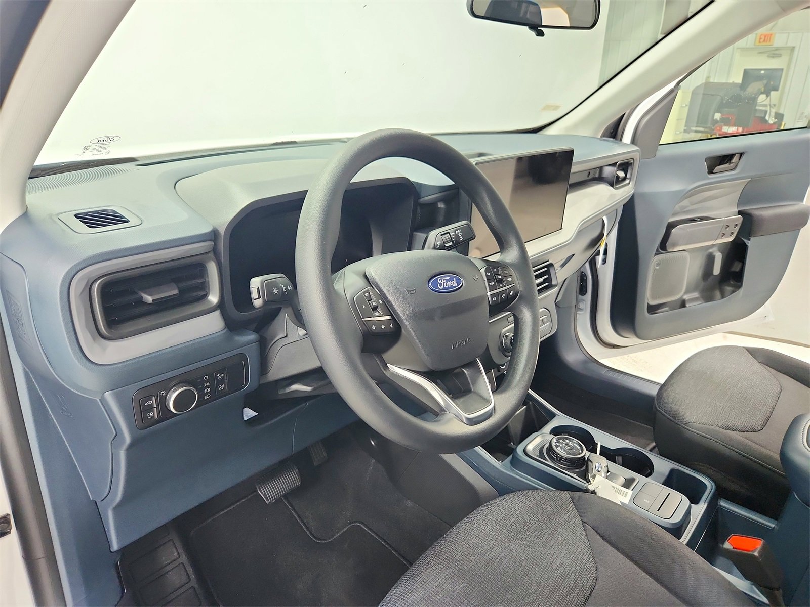 New 2025 Ford Maverick XL w/ Equipment Group 101A image 18