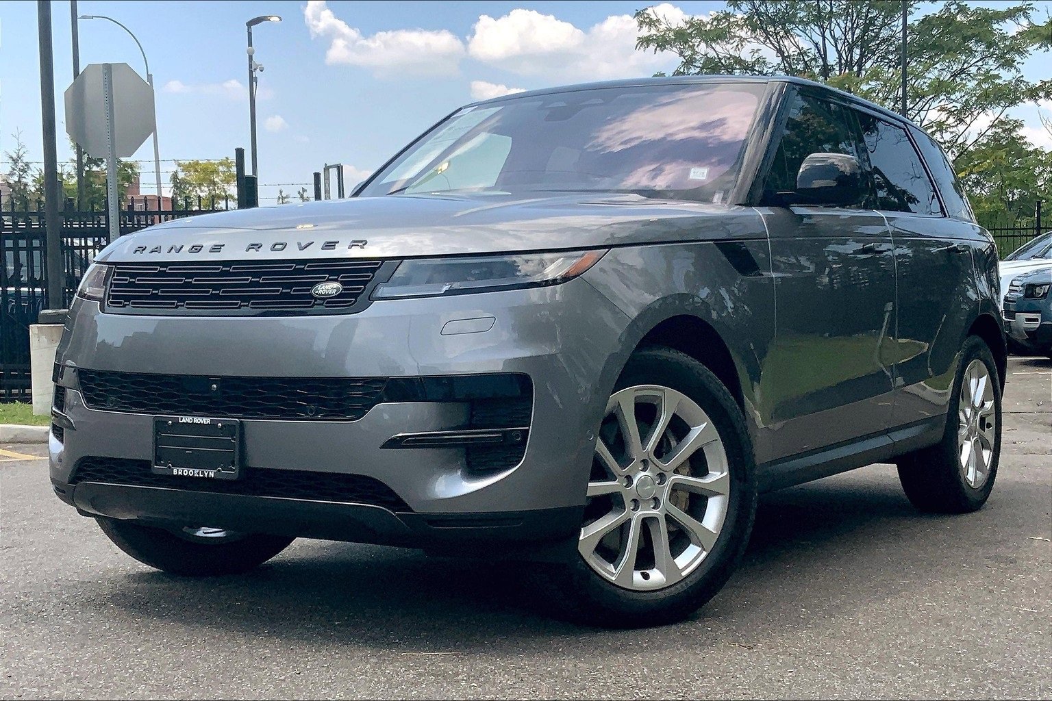 Used 2023 Land Rover Range Rover Sport SE
